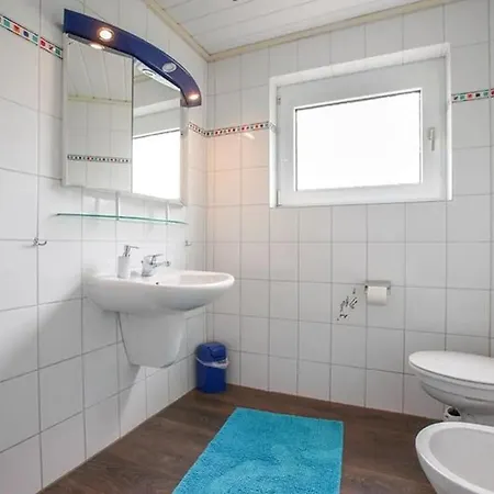 Haus Wat Moi 2 *